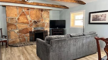 TV, fireplace, table tennis