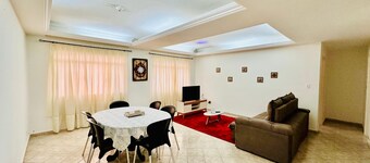 A 4 Minutos da Basílica! Apartamento Para Famílias