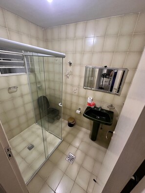 Shower, towels, toilet paper