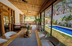 Bagian depan properti