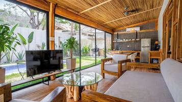 Comfort House | Living area | Flat-screen TV