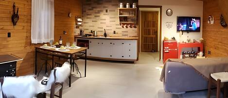 Deluxe Cabin, Kitchenette, Mountain View | Private kitchen | Toaster, blender, toaster oven, dining tables