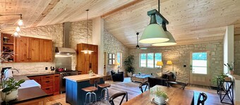 Picturesque Woodland Cottage in the Tallgrass Prairie