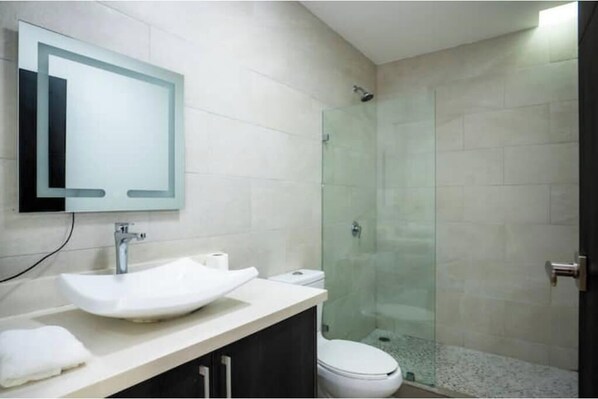 Bathroom - Classy apartment (Condominio Guadalupe)