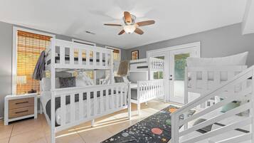 4 bedrooms, desk, iron/ironing board, travel cot