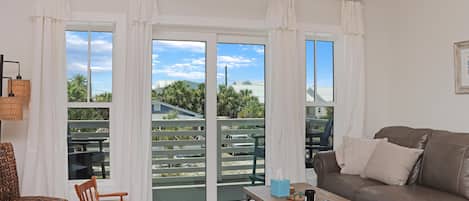 Townhome, Multiple Beds (Biggie's Beach House) | Living area