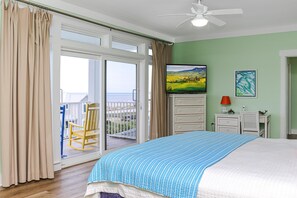 House, Multiple Beds (Happy Dolphin)