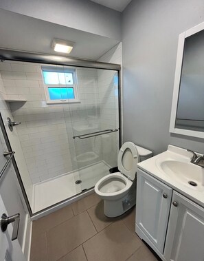 Dusche, Handtücher, Seife, Shampoo