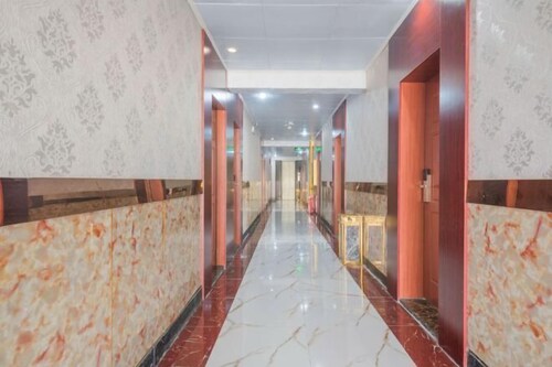 Cangshan Jin'ou Business Hostel