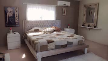 5 bedrooms, WiFi, bed sheets