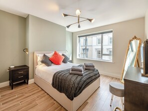 3 bedrooms, free WiFi, bed sheets