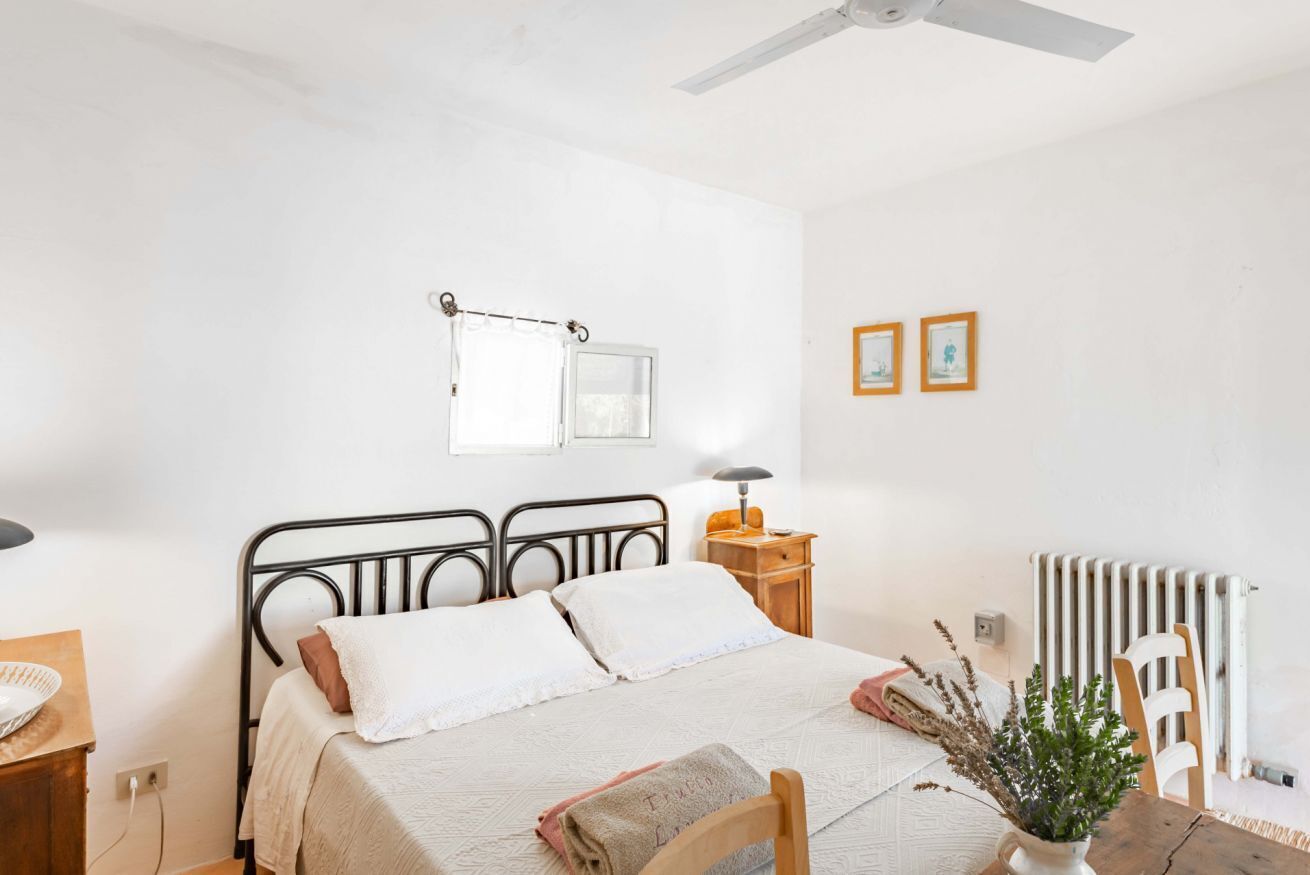 1 bedroom, travel crib, WiFi, bed sheets