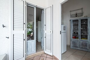 Interior - Villa Preziosa by Rentbeat (Villanova)