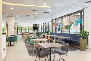 Lobby - Hampton By Hilton Nuneaton (Nuneaton)