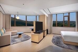 Deluxe-Zimmer, 1 King-Bett und Schlafsofa, Bergblick (Snack Bar) | Kostenloses WLAN