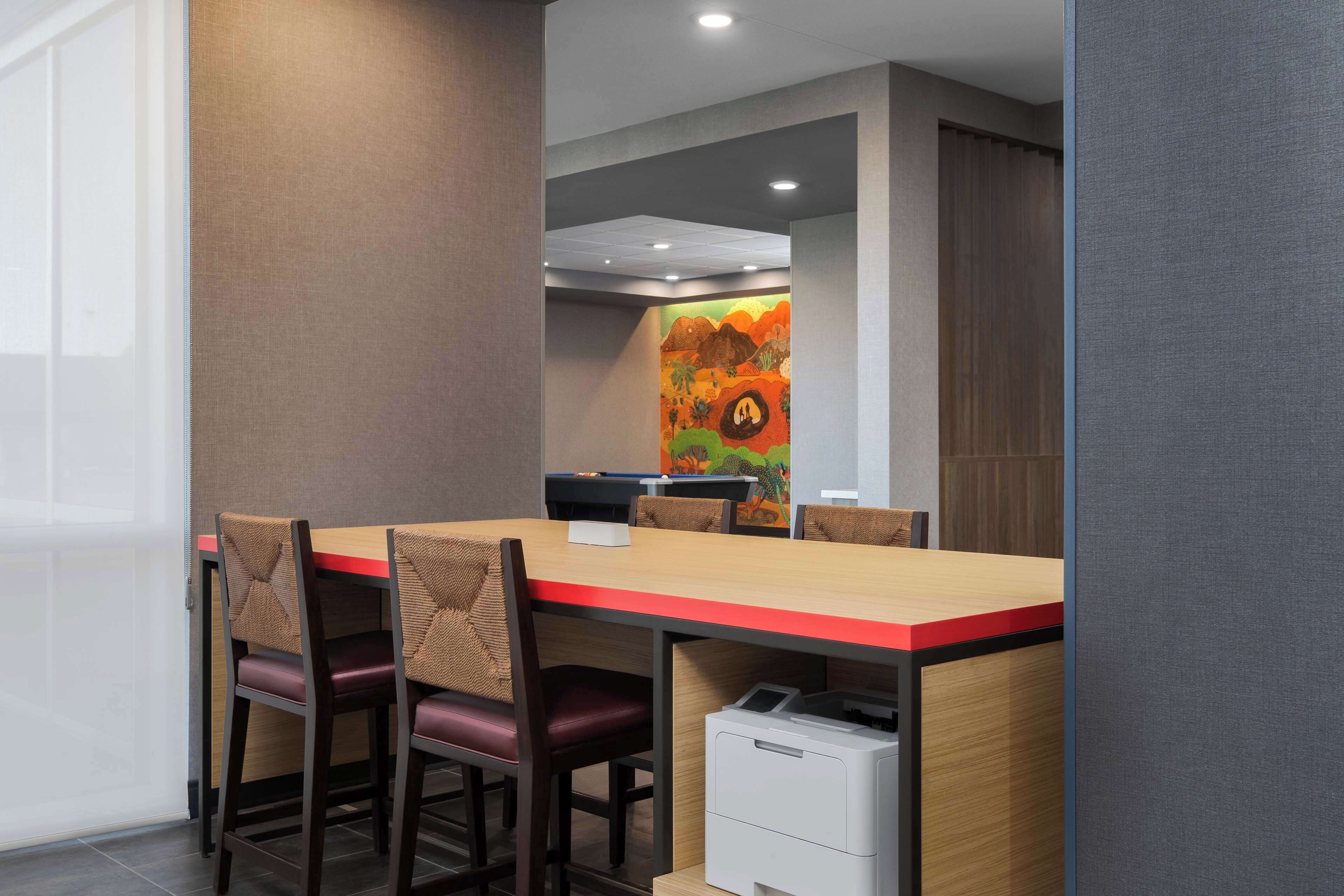 Photo - Tru By Hilton Phoenix Midtown