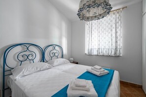 3 Schlafzimmer, Bügeleisen/Bügelbrett, Bettwäsche