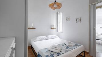 3 camere, ferro/asse da stiro, culla da viaggio, lenzuola