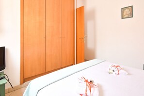 2 bedrooms, iron/ironing board, WiFi, bed sheets - Villetta Diana Marina by Rentbeat (Ostuni)