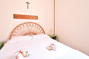 2 chambres, fer et planche à repasser, Wi-Fi, literie fournie