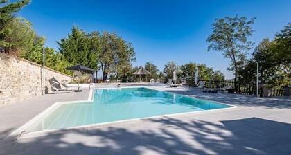 Zi Gaetane by Rentbeat