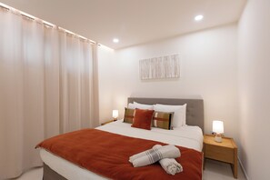 1 bedroom, iron/ironing board, WiFi, bed sheets - A106 - Beautiful Lagoon View with Garden (Sint Maarten)