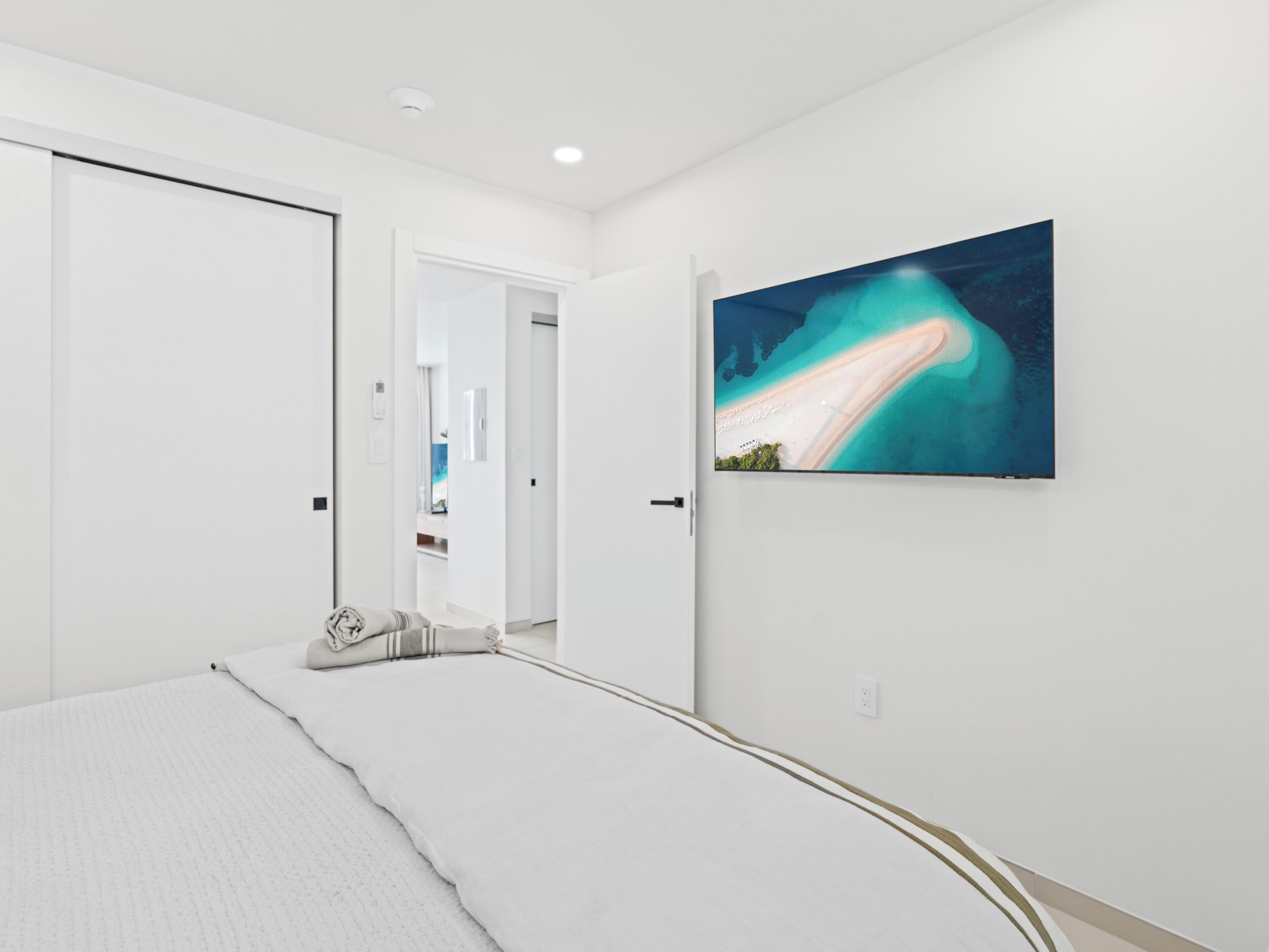 1 chambre, coffres-forts dans les chambres, fer et planche à repasser