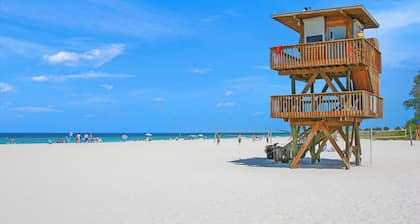 ~ BEACHFRONT ~ YES, THAT'S YOUR VIEW! ~ END OF SUMMER SPECIALS ~
