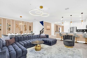 Smart TV - Brand New High End 9BR Villa in Storey Lake Resort (Kissimmee)