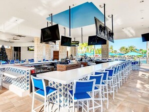 Bar (on property) - Brand New 7BR/Pool/Spa/ Disney Fireworks View (Davenport)