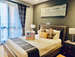 3 slaapkamers, een strijkplank/strijkijzer, wifi, beddengoed