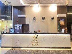 Check-in/check-out kiosk - فندق فصل الصيف امان المنسك (Abha)