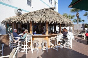 Bar (en la propiedad)