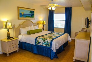 3 bedrooms, iron/ironing board, free WiFi, bed sheets - Discovery Beach Resort - 3BR/2BA - Oceanfront (Cocoa Beach)