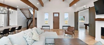 Brand New 3600 SF 3-Primary Suite Mountain Getaway