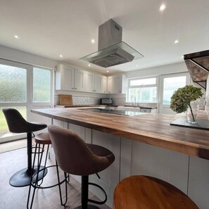 House - Bright 3bed Bungalow Porthlevan (Helston)