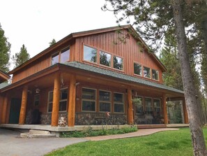 Exterior - Mountain Life Cabin- 20 Miles to Yellowstone (Island Park)