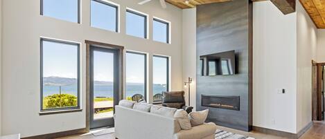 Téléviseur connecté, foyer