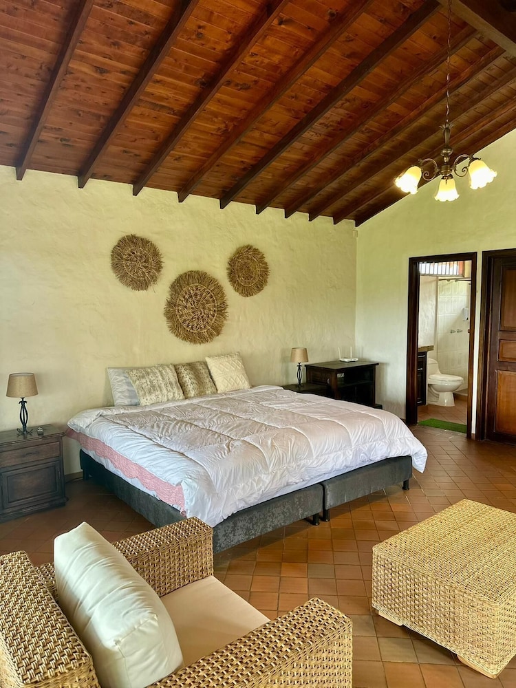 Villa Privada eje Cafetero - Armenia | Vrbo