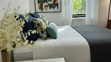 Iron/ironing board, WiFi, bed sheets