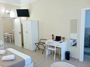 2 chambres, bureau, fer et planche à repasser, Wi-Fi gratuit