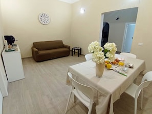 Interior - Thousand Memories Apartment (Palermo)