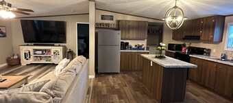 Hidden Gem county setting with huge front yard