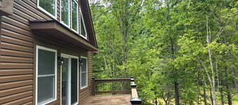 Laurel Mountain Getaway 🌄 Trout Fish on Crooked Creek🎣
