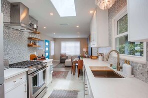 Fridge, microwave, oven, stovetop - Windansea Beach House - beautifully updated 2BD (La Jolla)