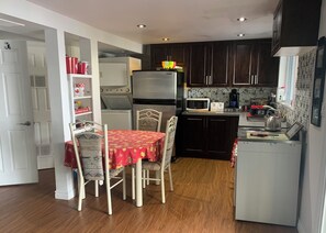 Fridge, microwave, coffee/tea maker, electric kettle