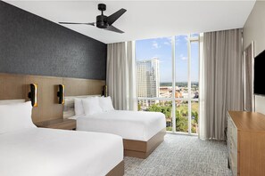 3 bedrooms, in-room safe, WiFi, bed sheets