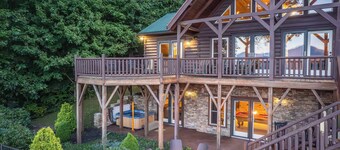 Mountain PeakViews - Breathtaking Mountain Views!