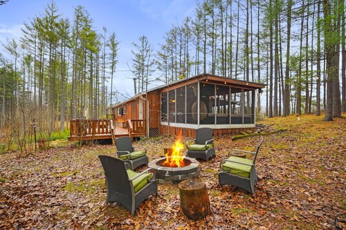 Where in the woods cabin - pet friendly - winery nearby 