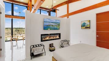 1 bedroom, desk, free WiFi, bed sheets